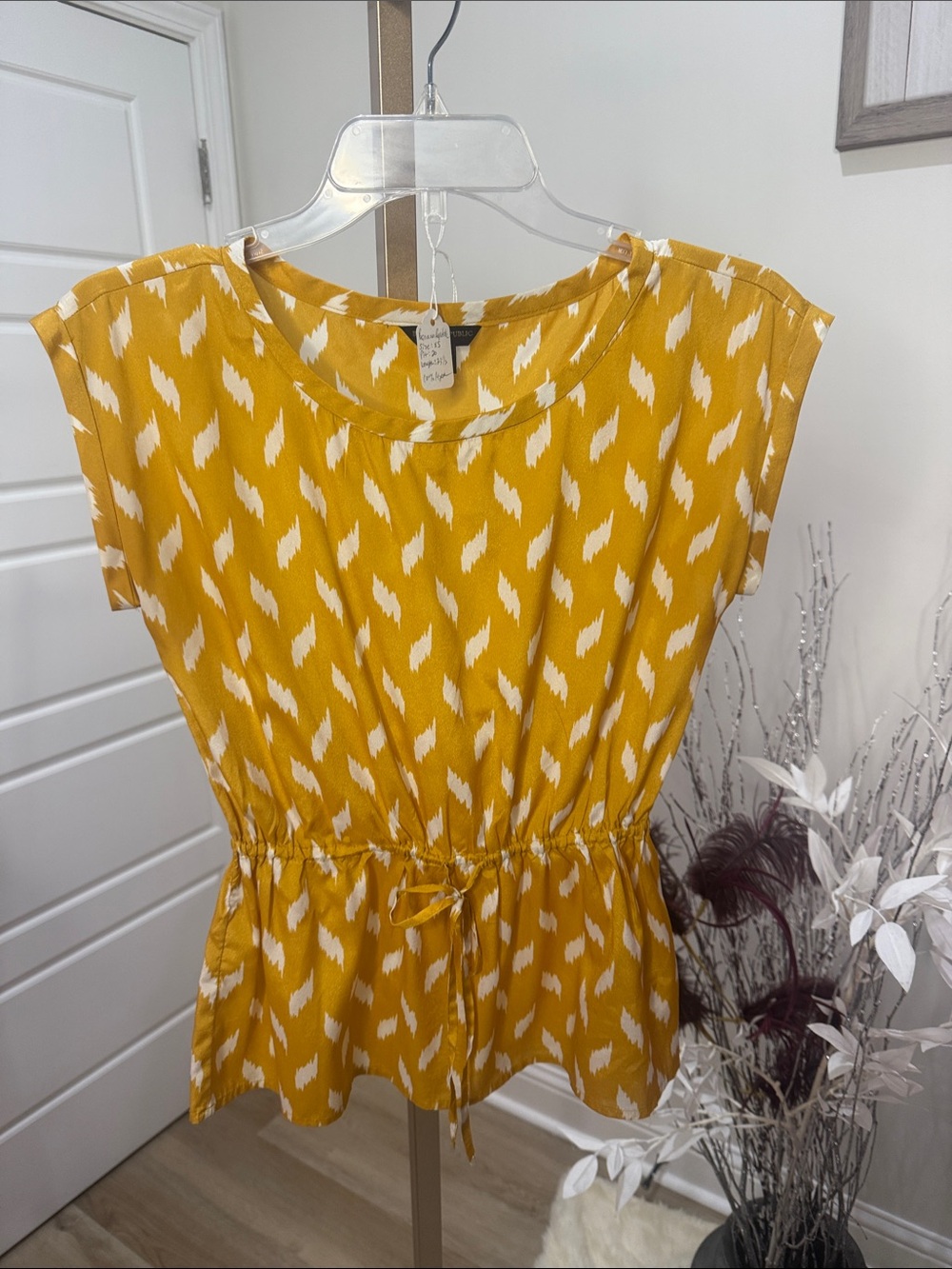 Mustard Yellow Printed Tie-Waist Cap Sleeve Blouse
